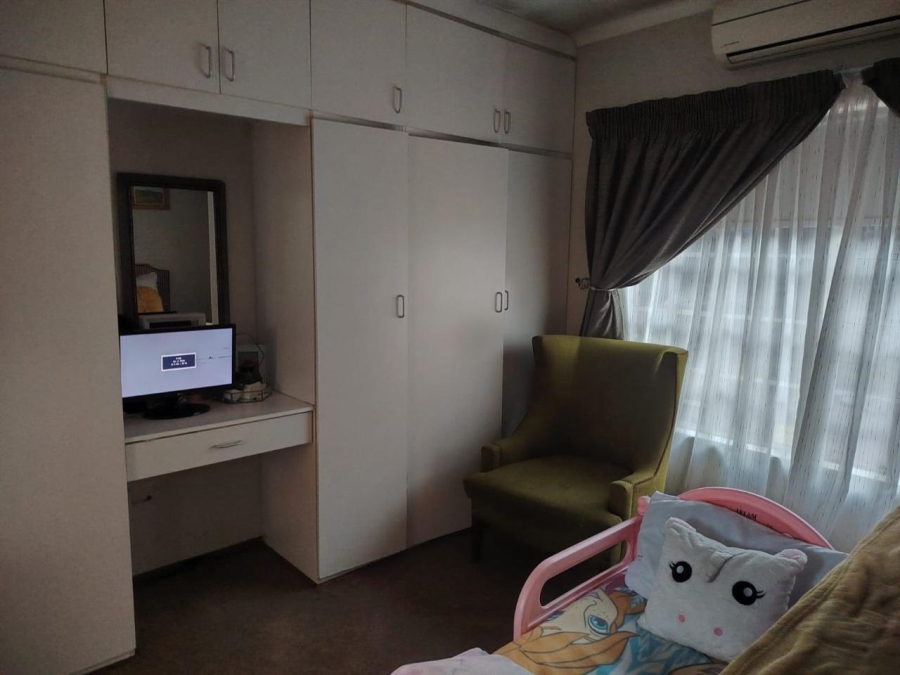3 Bedroom Property for Sale in Geelhoutpark North West